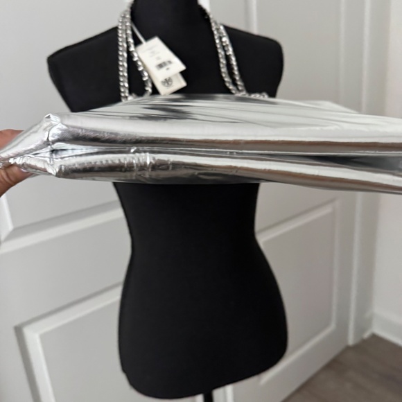 Brand new Auth Tory Burch large Ella tote bag metallic chain - Picture 12 of 12